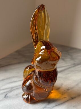 Vintage Amber Viking Glass Thumper Bunny Figurine 7 in